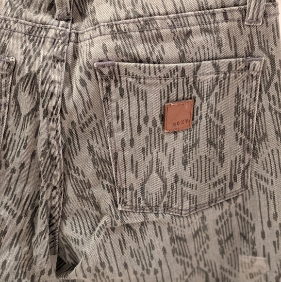 NWT grey printed Roxy skinny jeans, size 0/24 - Picture 4 of 4